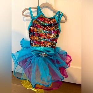 Weissman MC girls dance costume with hair clip